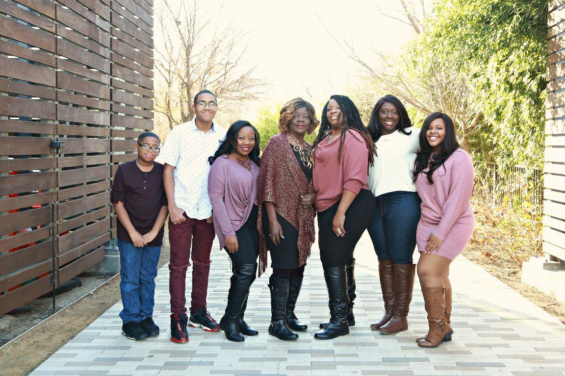 Barbara Nisely with daughters Shemeka Nisely, LaKeysha Nisely-Olguin along with grandchildren: SeQouia Nisely, Victoria Garland-Nisely, Sevan Olguin, Justice Olguin