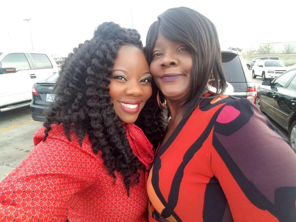 Barbara Love-Nisely with daughters, LaKeysha Nisely-Olguin 